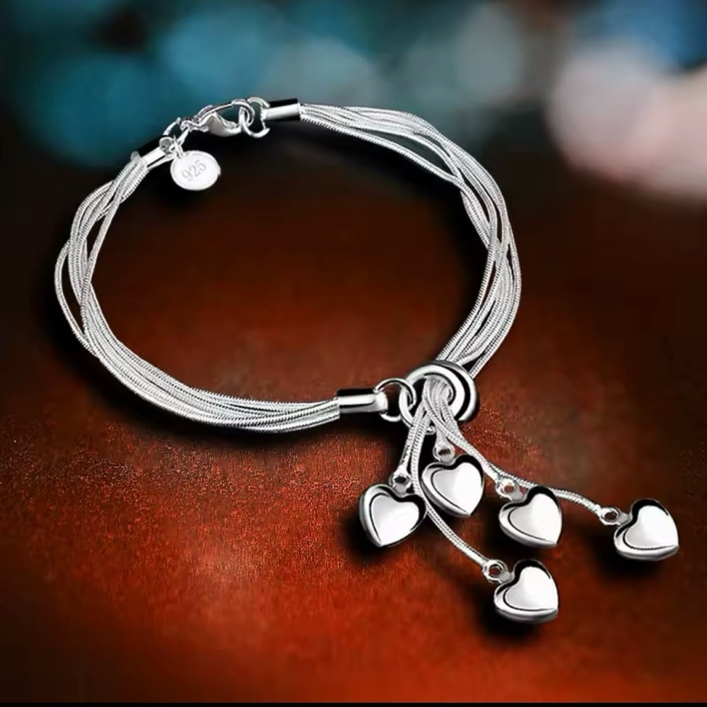 silver plated  Delicate Heart Bracelet